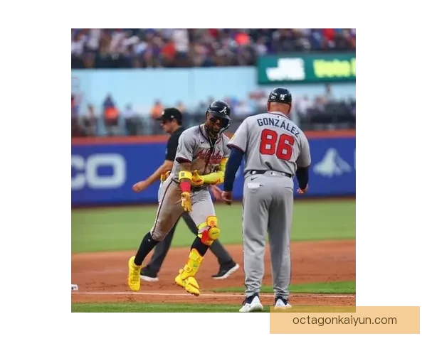 阿库尼亚边后卫风格持续提升，展现出更强竞争力与战术灵活性